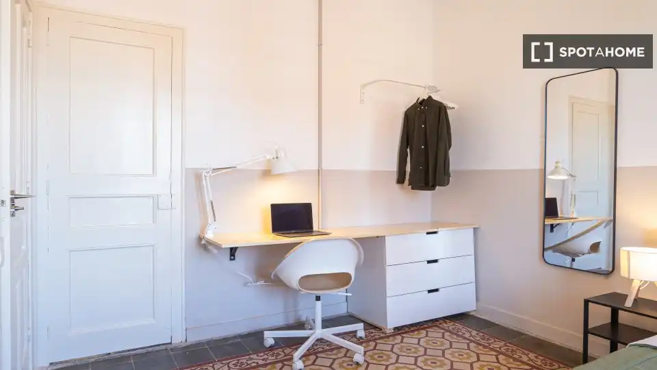 Habitación de Piso para compartir en Barcelona con Aire acondicionado, Calefacción y Terraza