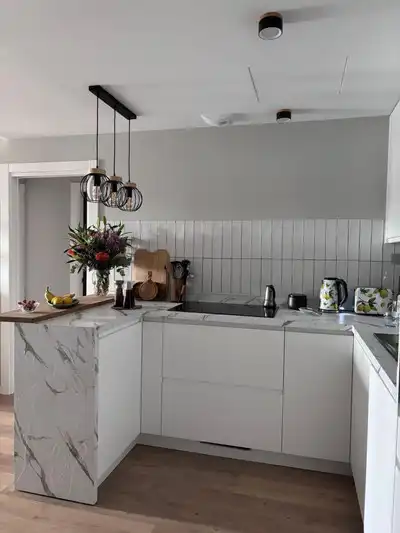 Bajo con piscina en venta en Las Lagunas, imagen 2