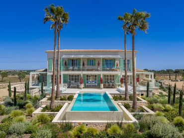 Landhaus mit Pool zum Verkauf in Es Llombards