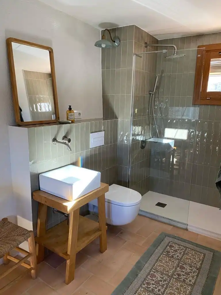 Bathroom of Country homes for rent in Albons  with Air Conditioner, Heating and Private garden