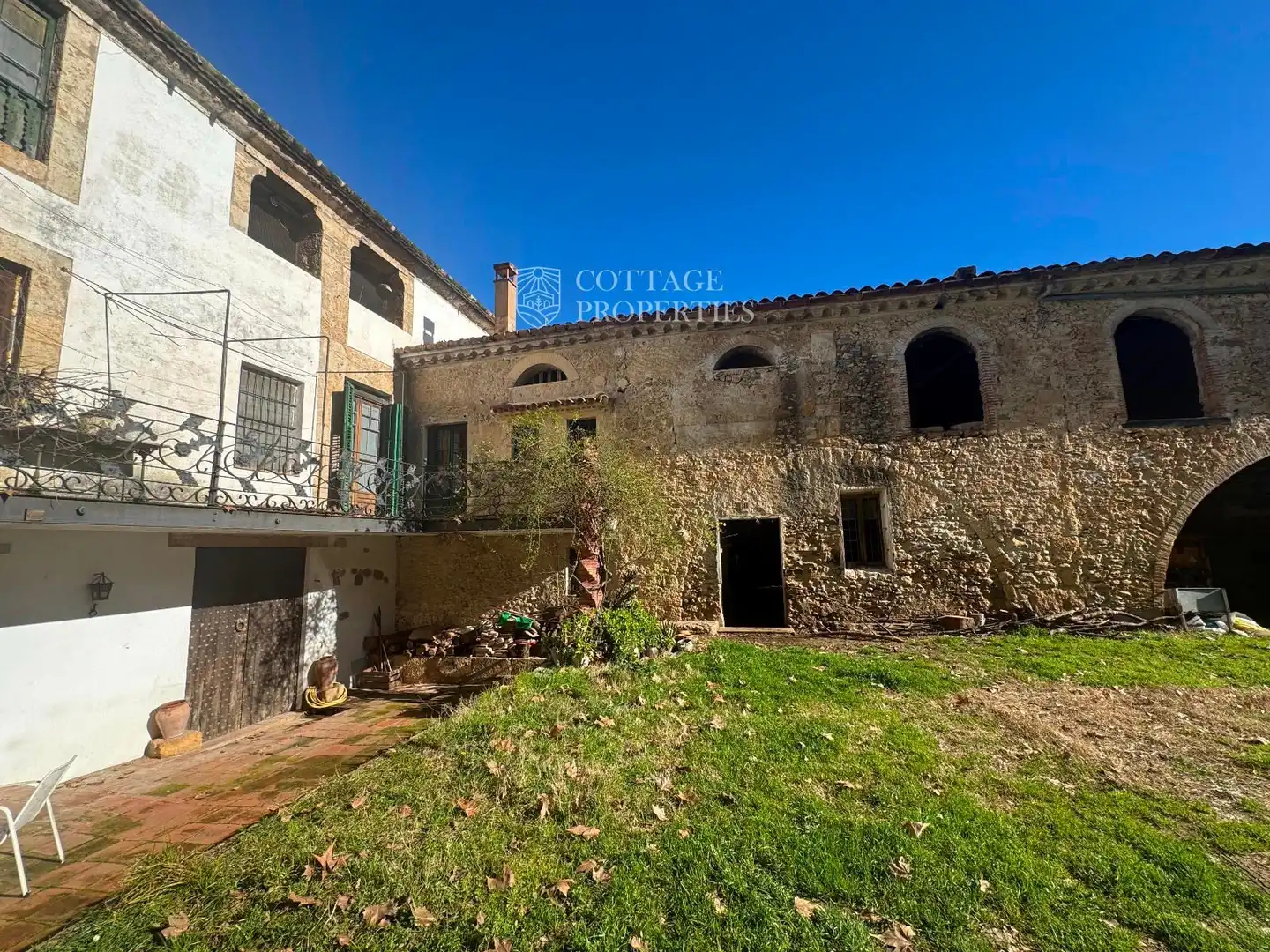 Vista exterior de Finca rústica en venda en Sant Ferriol amb Terrassa