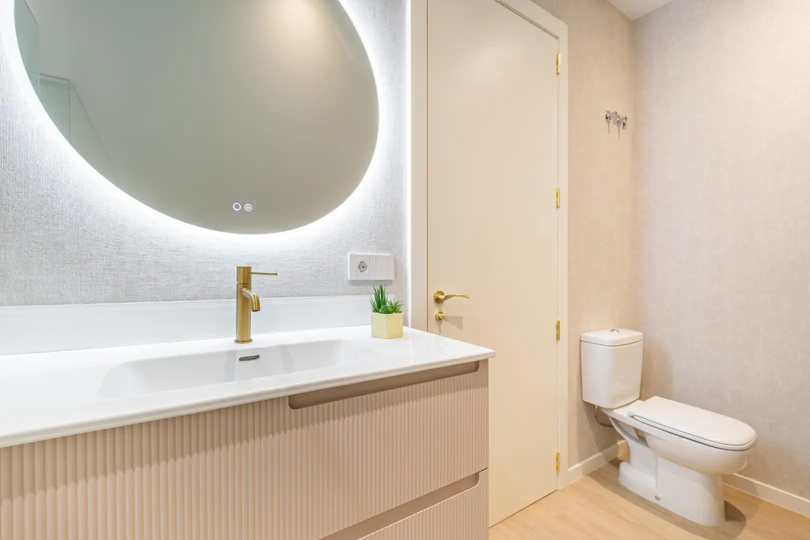 Baño de Ático en venta en Benidorm con Aire acondicionado, Jardín privado y Terraza