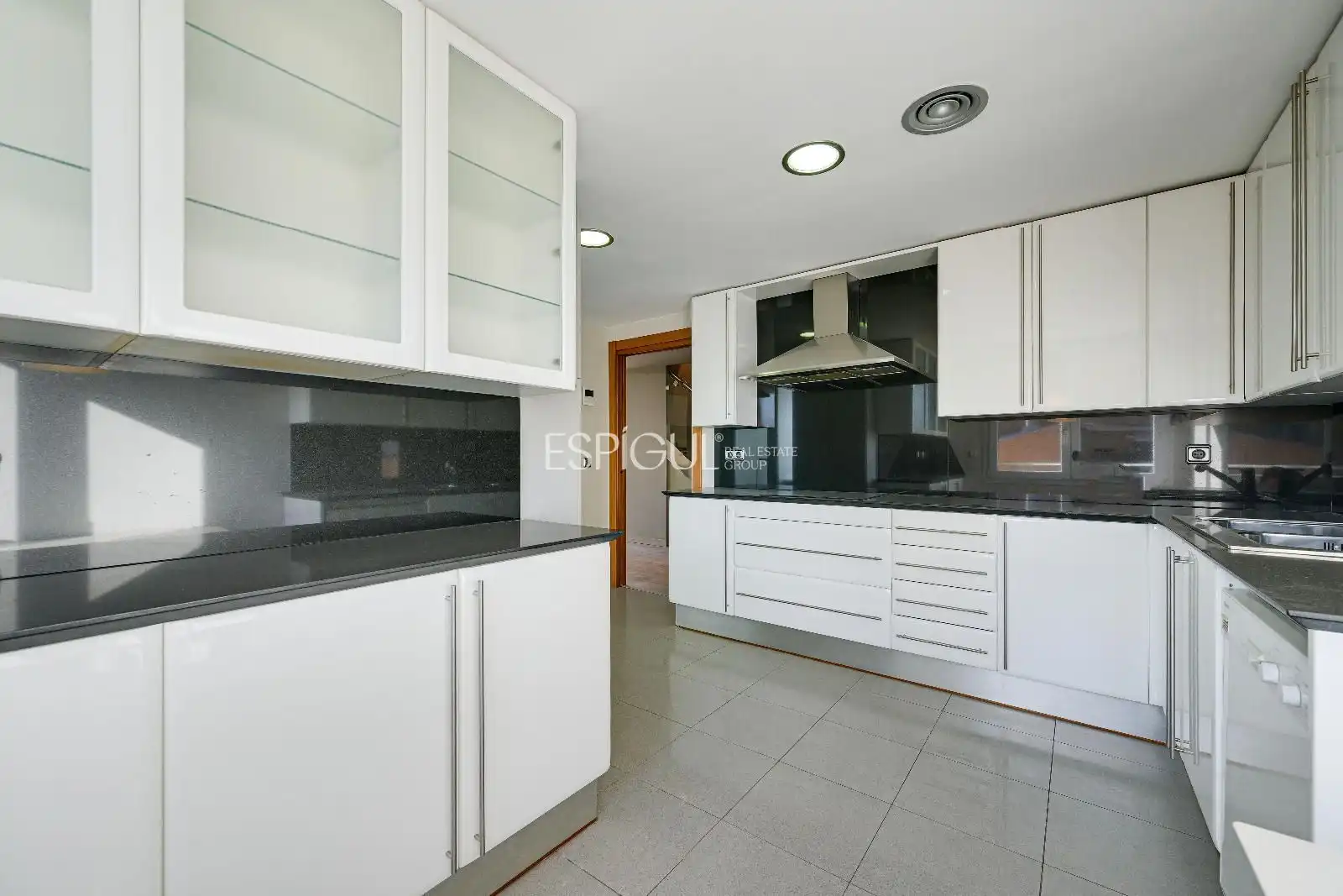Kitchen of Attic for sale in Girona  with Air Conditioner, Heating and Terrace