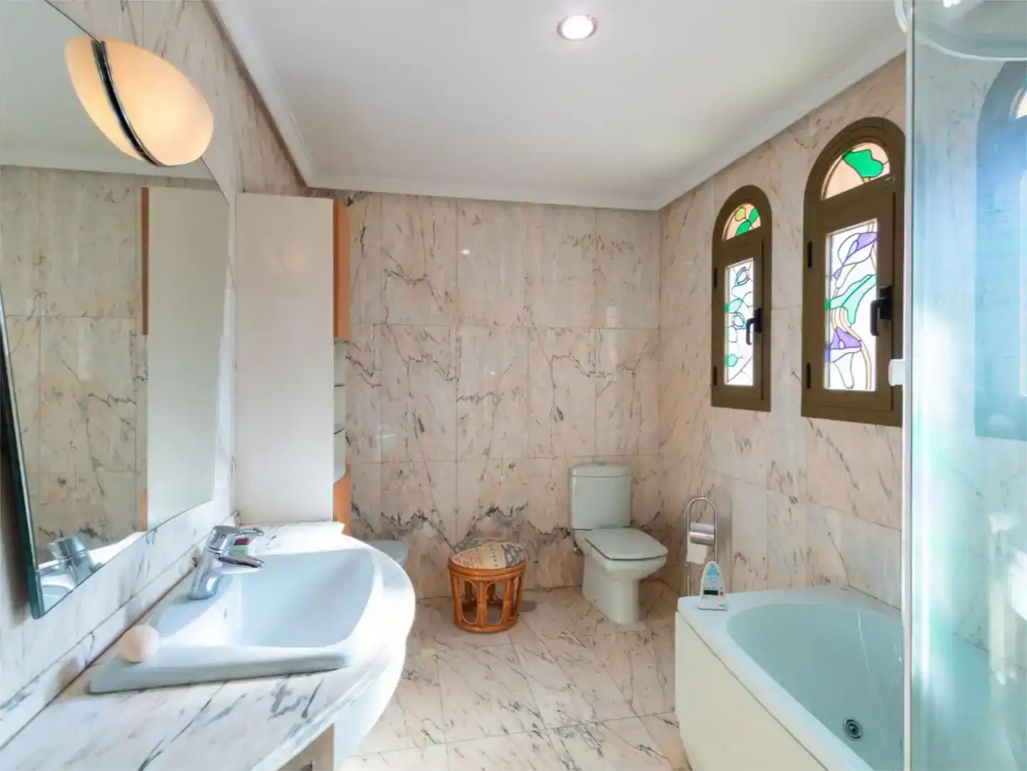 Baño de Casa o chalet en venta en Boadilla del Monte con Aire acondicionado, Piscina y Balcón