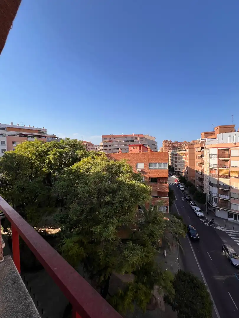 Vista exterior de Pis de lloguer en Valencia amb Aire condicionat, Moblat i Forn