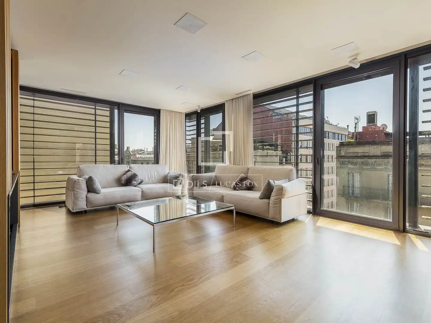Sala de estar de Ático en venta en Barcelona con Aire acondicionado, Calefacción y Jardín privado