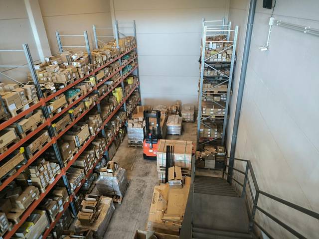 Nave industrial en Venta en Mas Trader - Corral d'En Tort - Corral d'En Cona