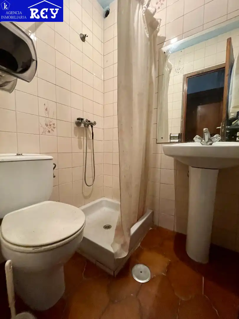 Baño de Casa o chalet en venta en Santiago de Compostela  con Calefacción, Jardín privado y Trastero