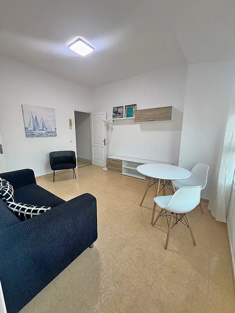 Flat for rent in Calle Pío XII, Alcaravaneras