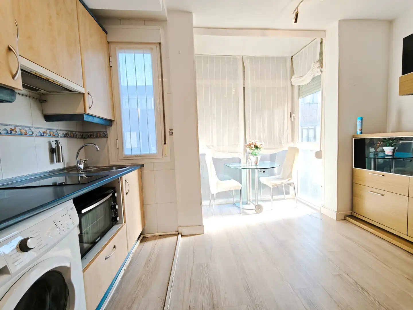 Cocina de Piso de alquiler en Madrid con Aire acondicionado, Terraza y Trastero