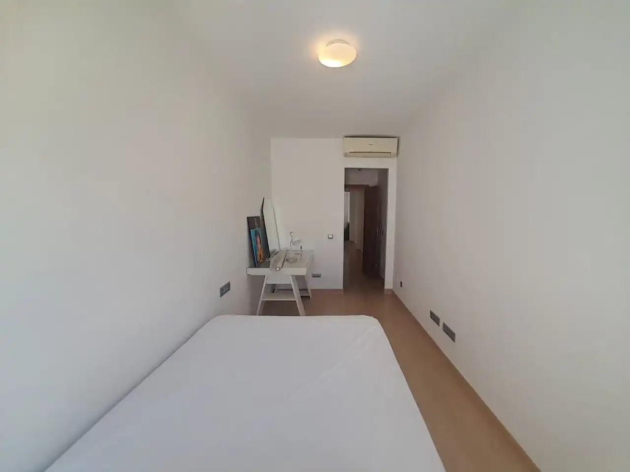 Dormitori de Pis de lloguer en Algarrobo amb Aire condicionat, Parquet i Moblat