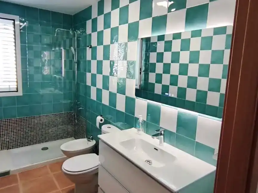 Bathroom of Flat for rent in El Balcó - Jaume I
