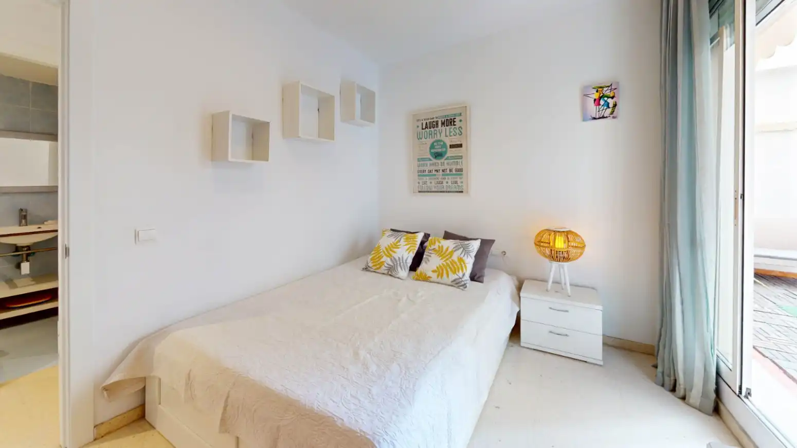 Habitación de Piso en venta en Valencia con Calefacción, Terraza y Trastero