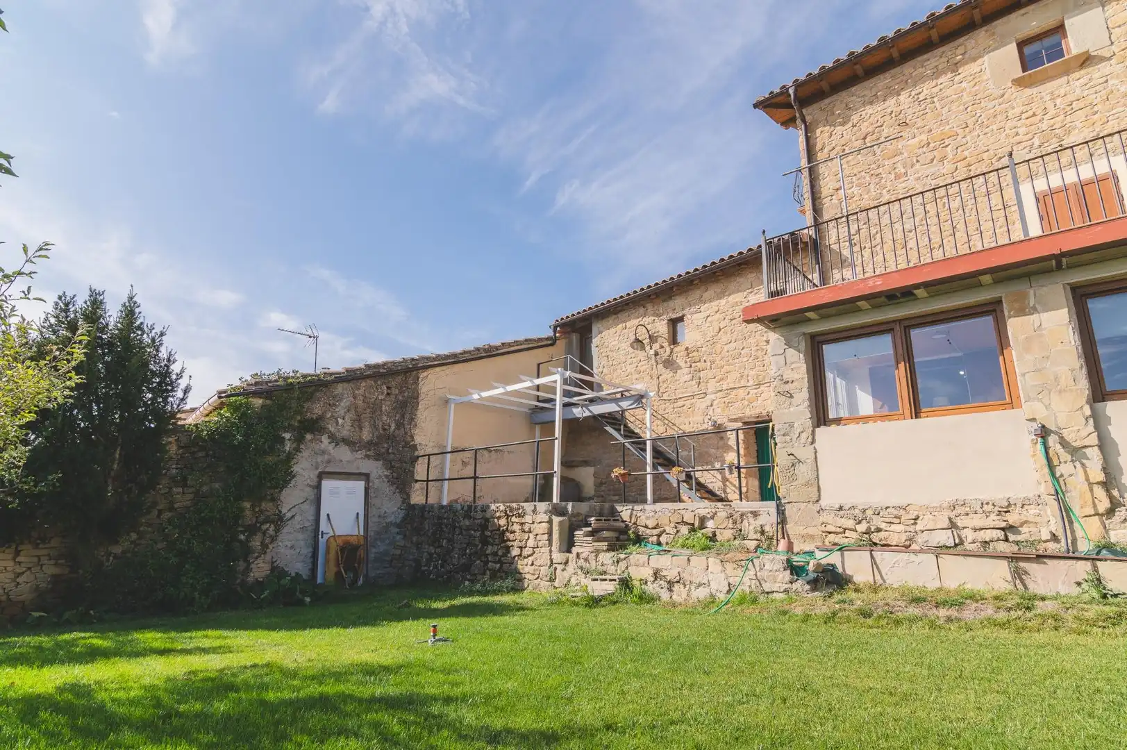 Vista exterior de Finca rústica en venta en Eslava con Jardín privado, Terraza y Trastero