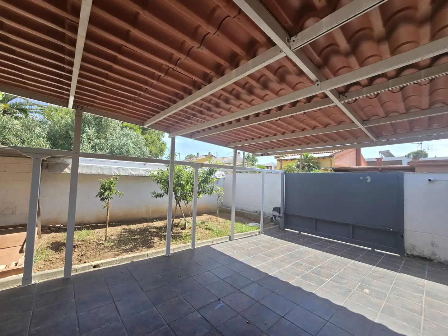 Terrassa de Casa o xalet en venda en Castellón de la Plana / Castelló de la Plana amb Aire condicionat, Calefacció i Jardí privat
