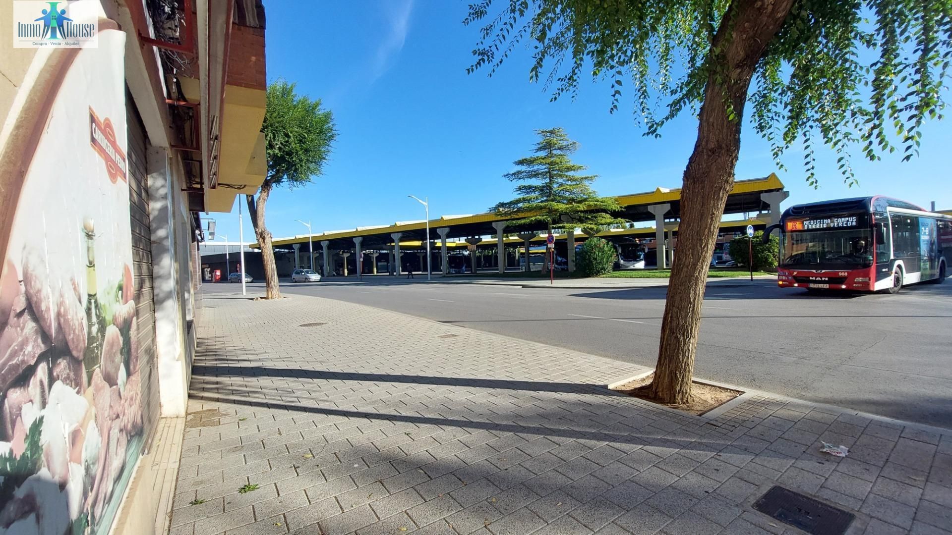 Aparcament de Local de lloguer en  Albacete Capital amb Aire condicionat