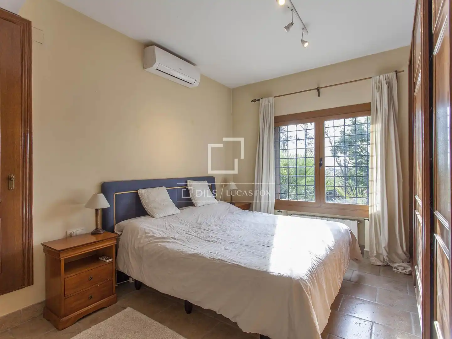 Habitación de Casa o chalet en venta en Paterna con Calefacción, Jardín privado y Terraza
