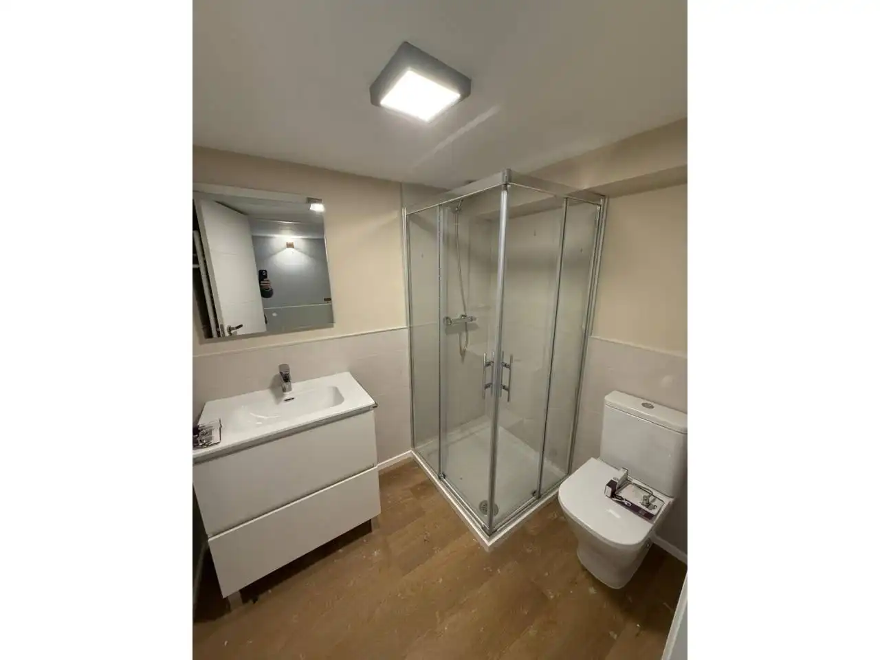 Baño de Apartamento de alquiler en Toledo con Aire acondicionado, Calefacción y Amueblado