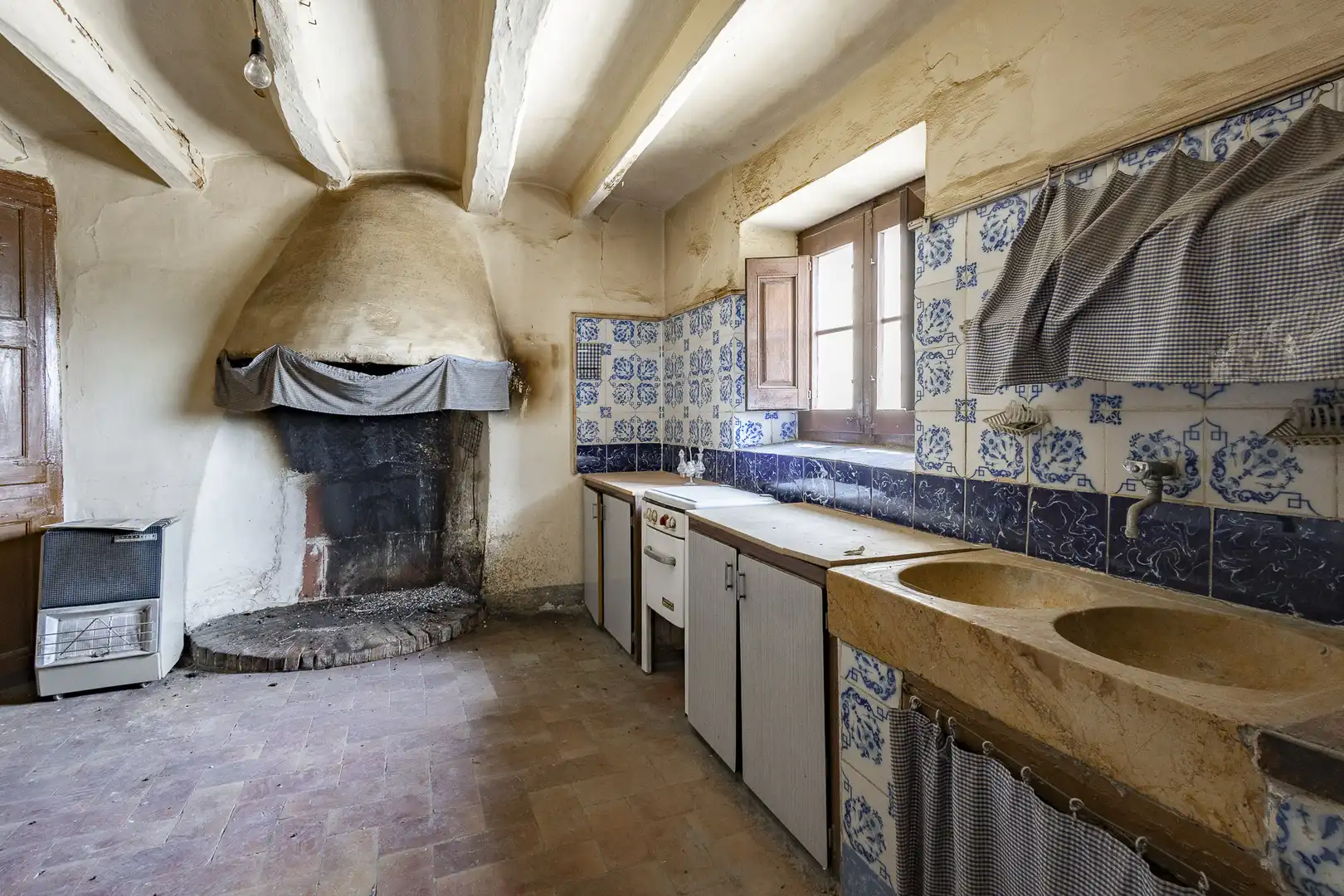 Kitchen of Houses for sale in Santa Margarida I Els Monjos  with Heating, Private garden and Terrace