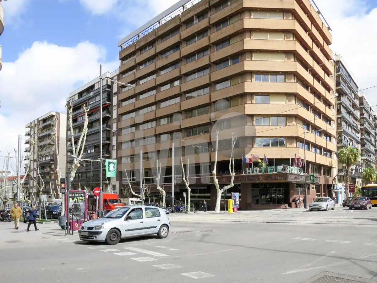 Vista exterior de Oficina en venta en Jaén