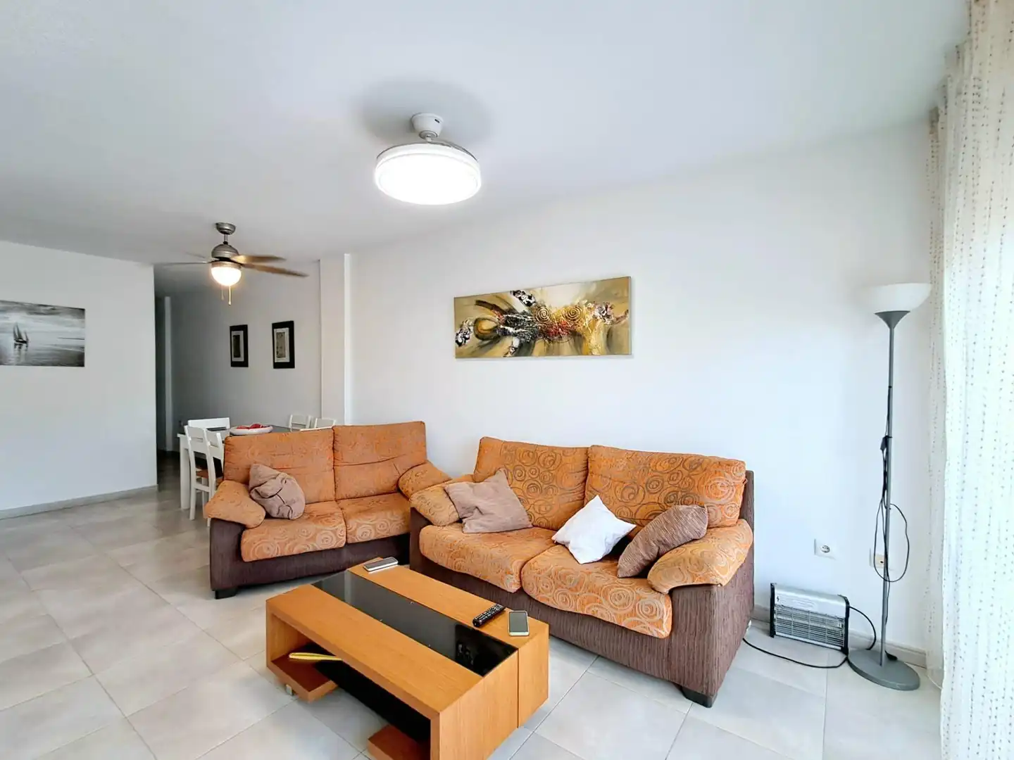 Sala de estar de Apartamento en venta en Águilas con Amueblado y Balcón
