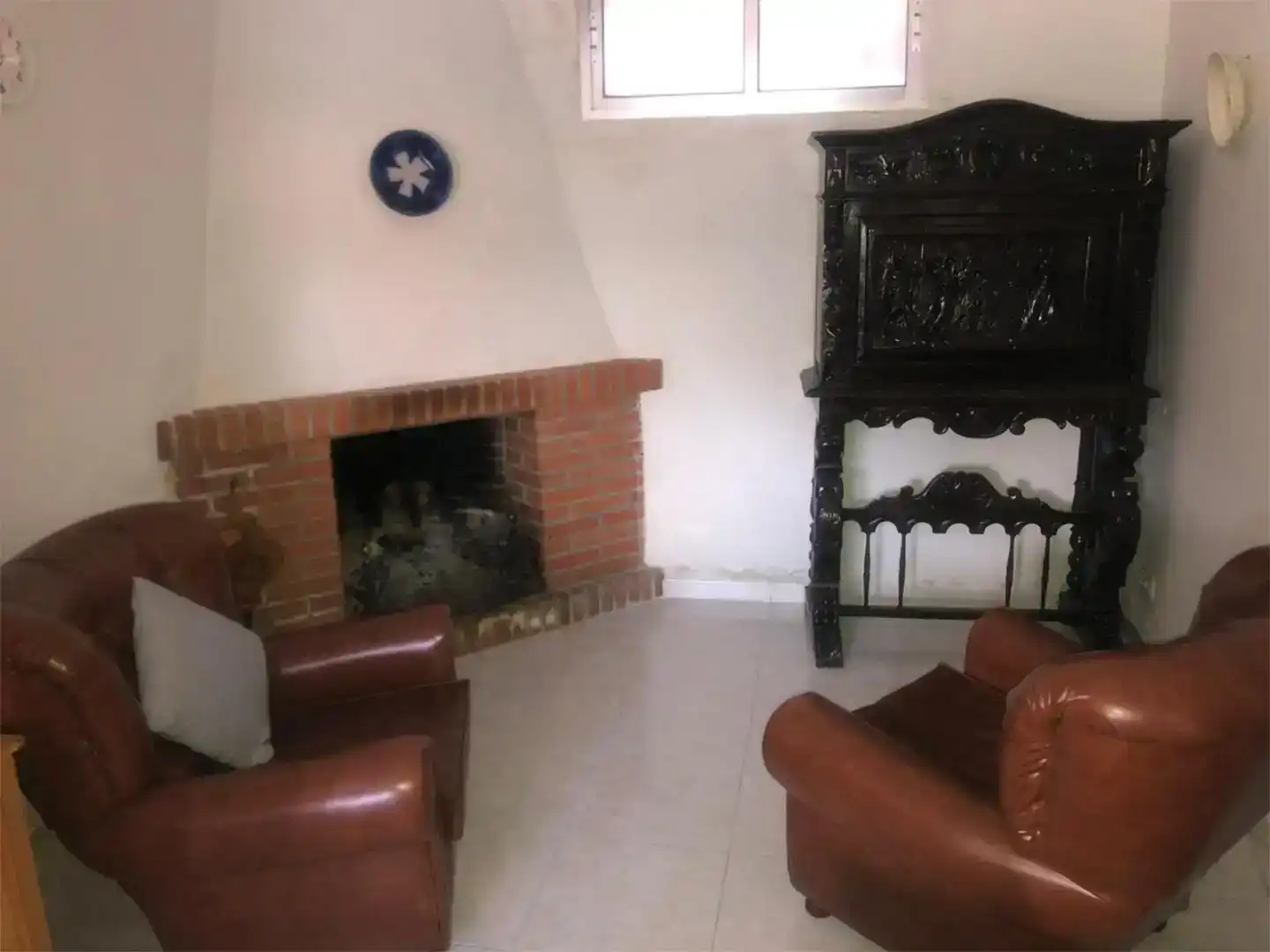 Sala d'estar de Casa adosada en venda en Navalosa amb Balcó