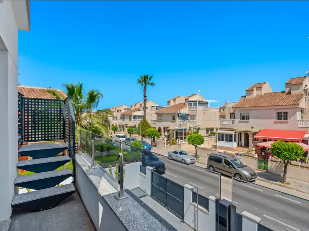 Casa con piscina en venta en Calle las Abubillas, imagen 33