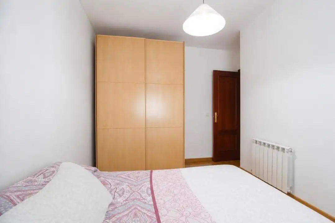 Dormitori de Casa adosada en venda en El Vendrell amb Calefacció, Jardí privat i Terrassa