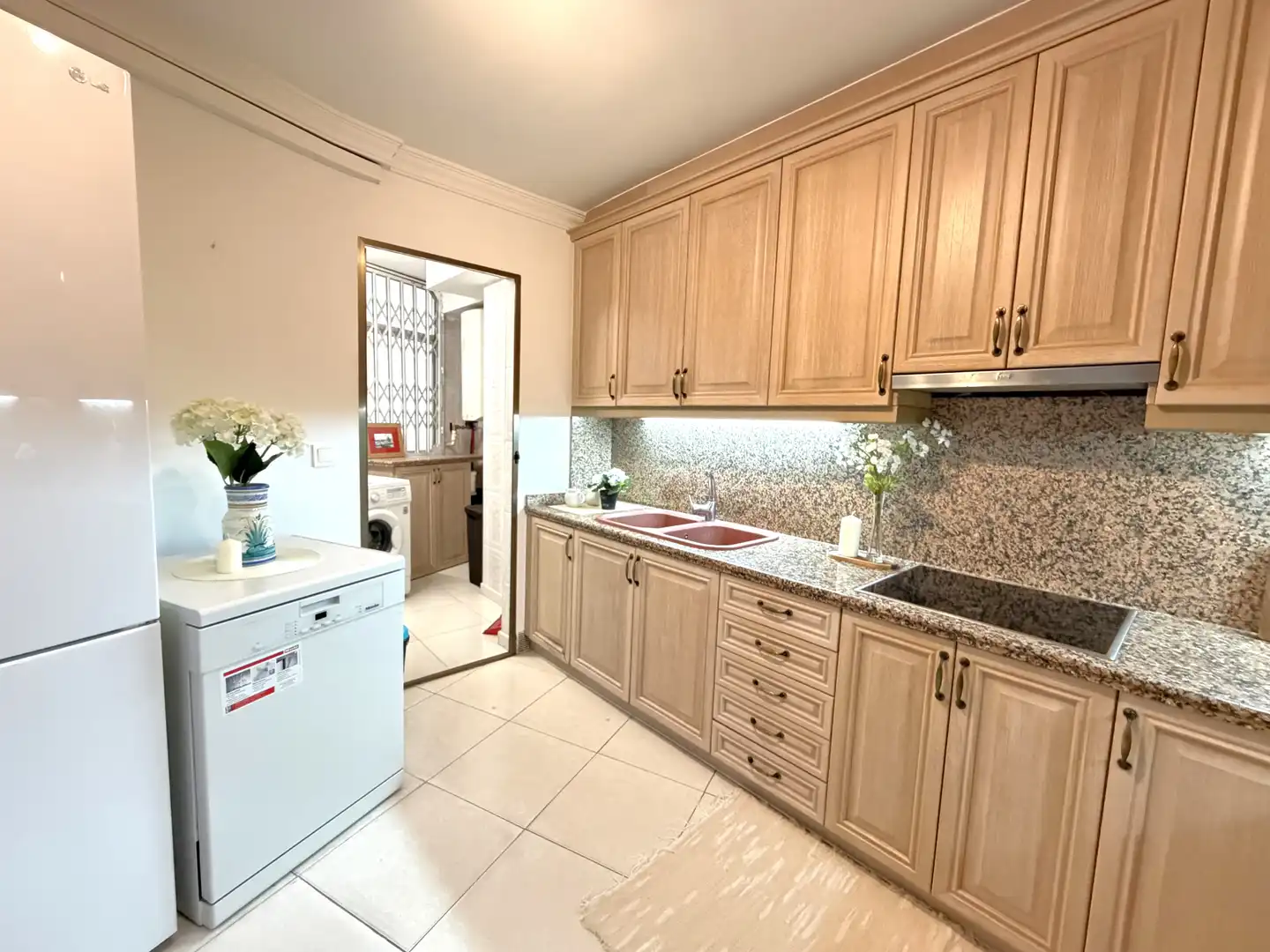 Cocina de Piso de alquiler en Alicante / Alacant con Aire acondicionado, Terraza y Amueblado