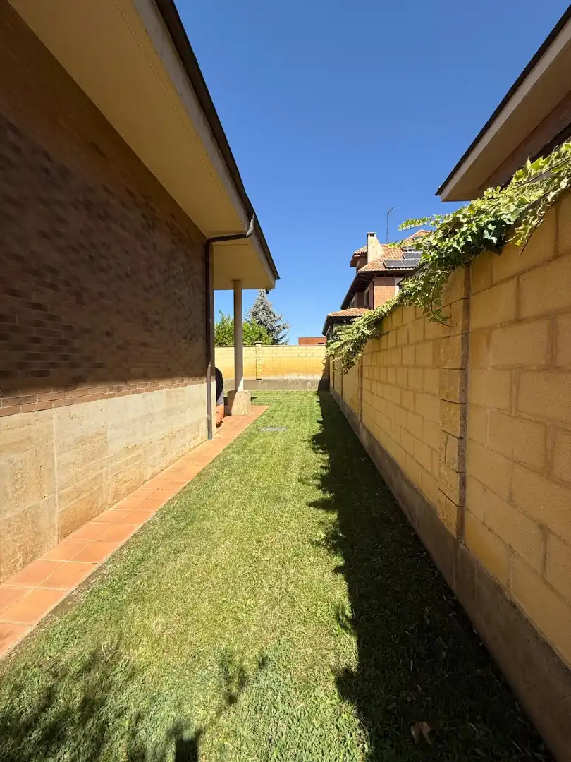 Xalet amb jardí en venda a Avenida los Peregrinos 62, imagen 11