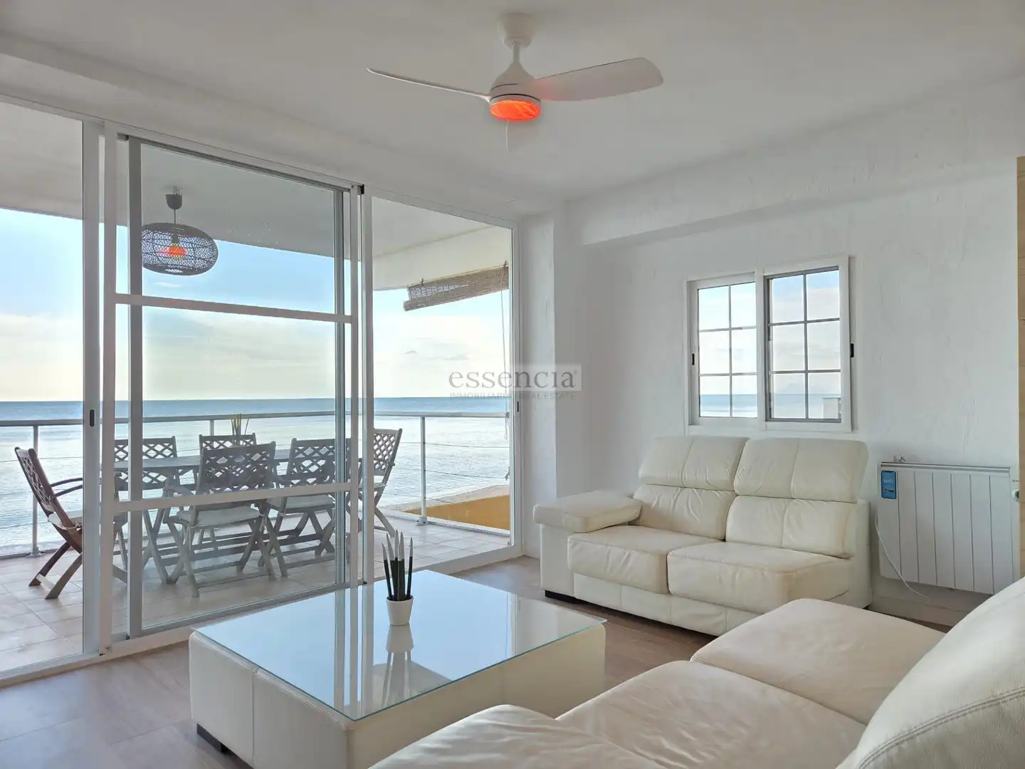 Sala de estar de Apartamento en venta en Tavernes de la Valldigna con Terraza y Balcón