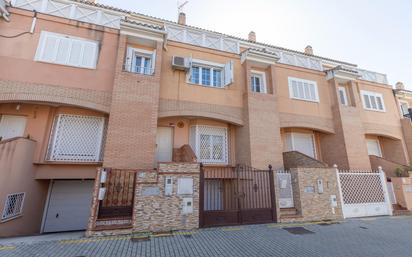 Exterior view of Single-family semi-detached for sale in Armilla  with Air Conditioner, Heating and Terrace