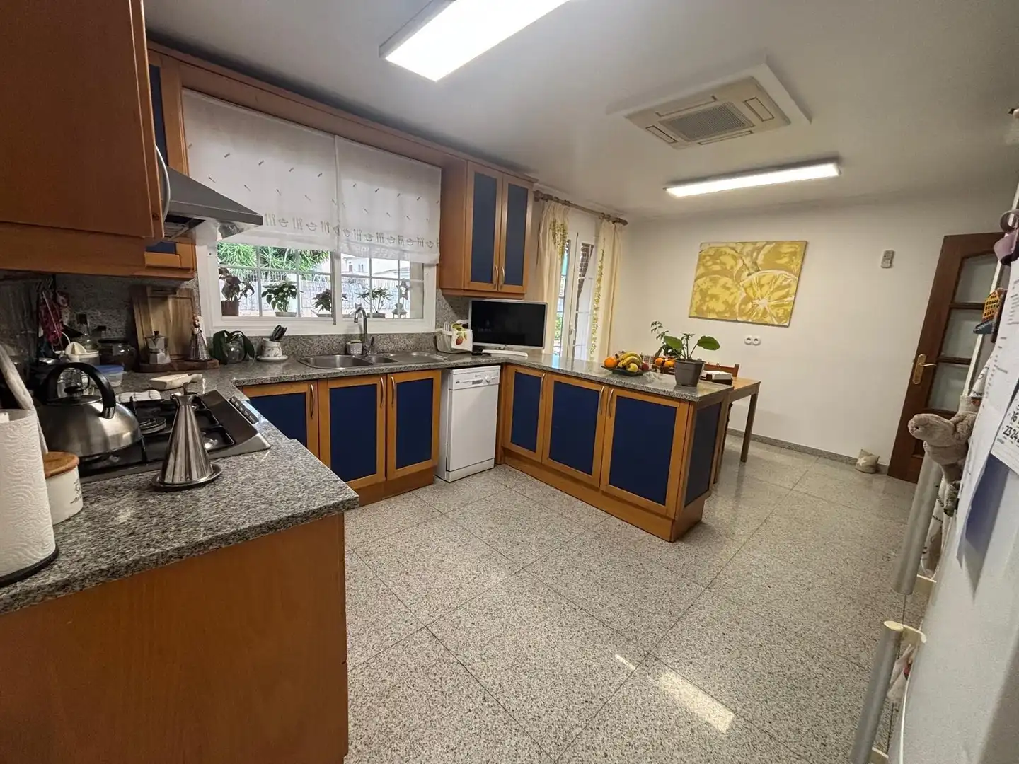 Cuina de Casa o xalet en venda en Marratxí amb Aire condicionat, Calefacció i Jardí privat