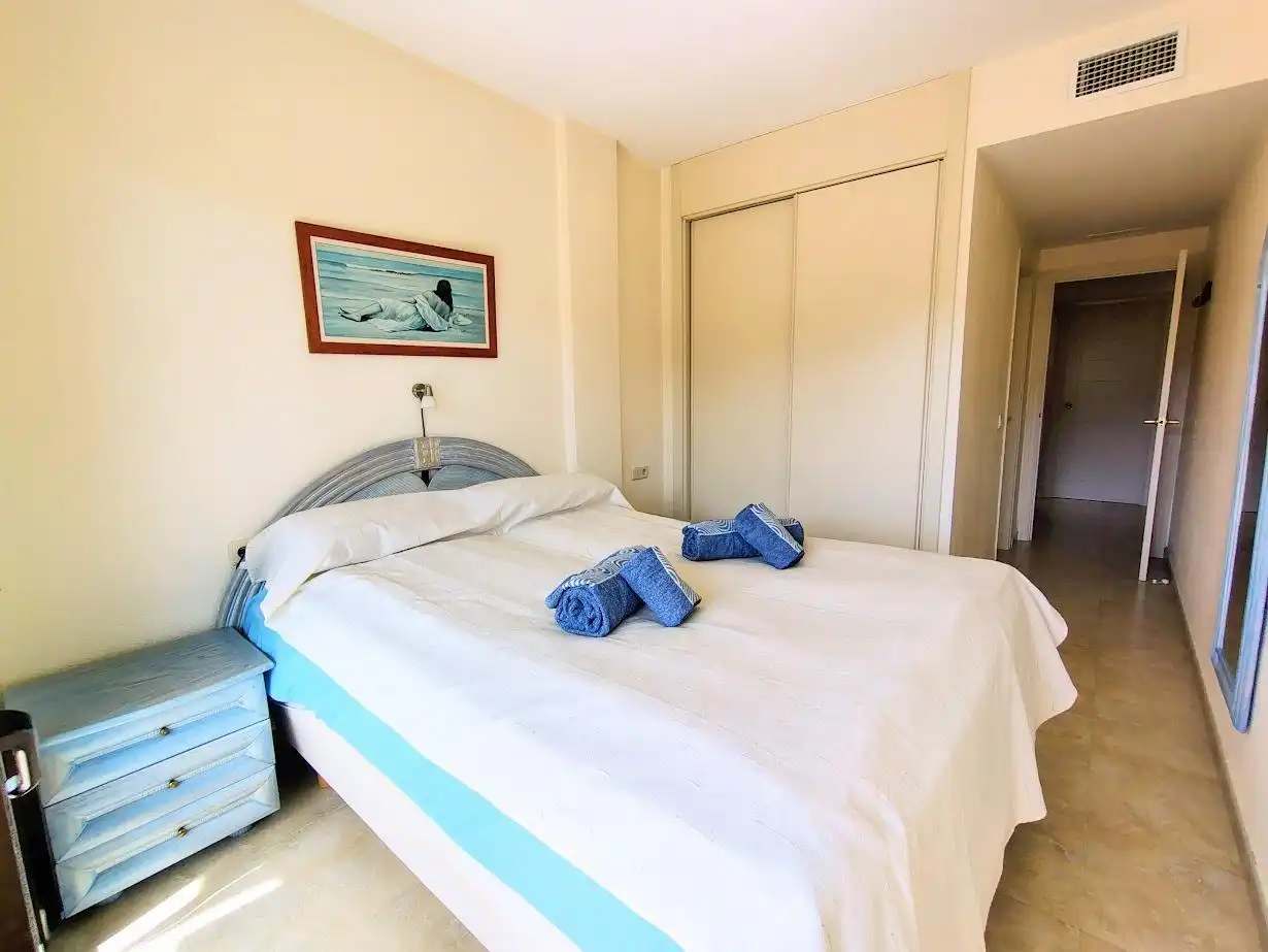 Dormitori de Apartament en venda en L'Alfàs del Pi amb Aire condicionat, Moblat i Piscina comunitària
