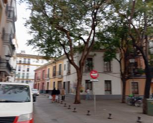 Vista exterior de Pis de lloguer en  Sevilla Capital amb Aire condicionat, Calefacció i Moblat