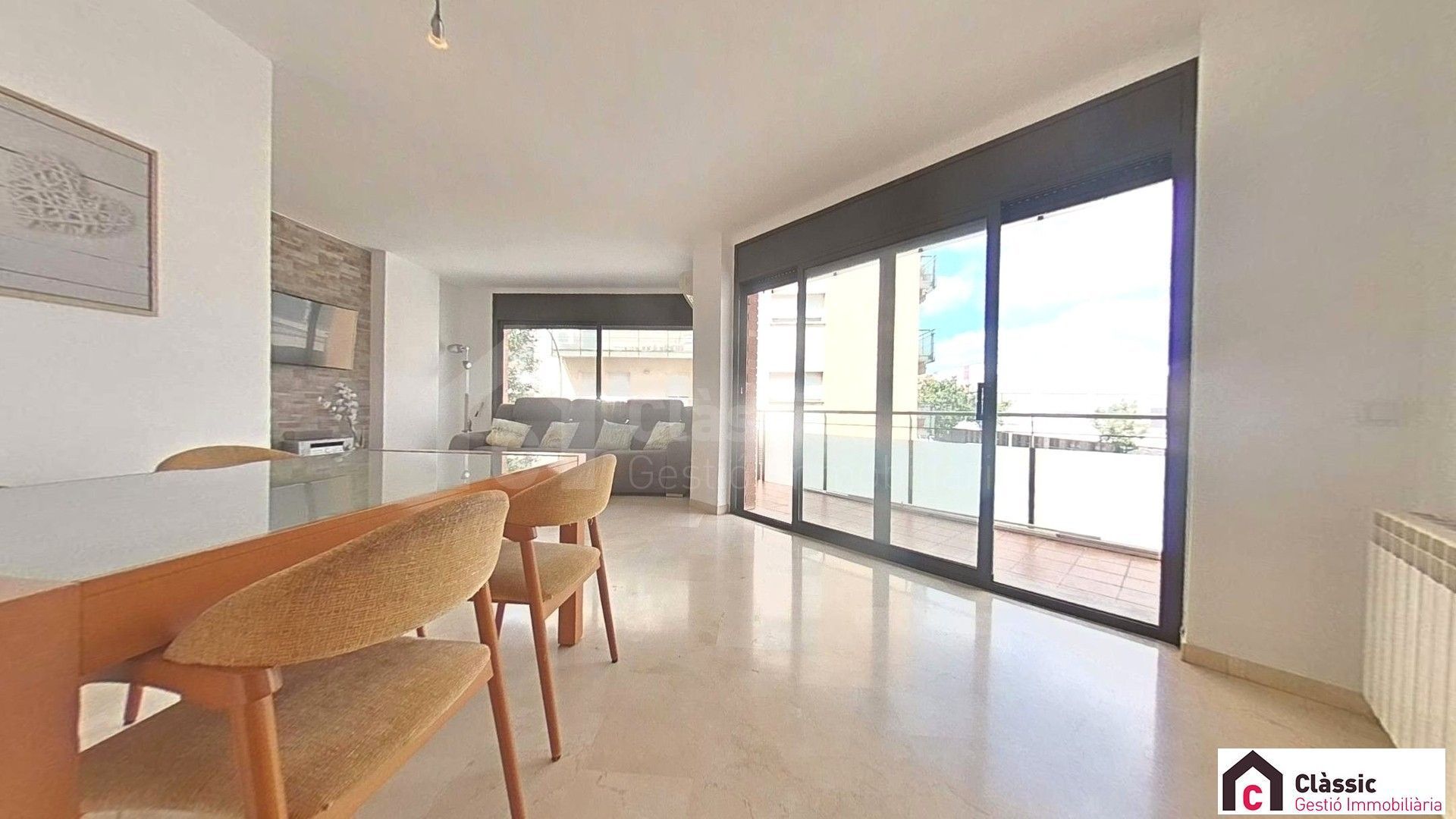 Comedor de Piso en venta en Terrassa con Aire acondicionado, Calefacción y Terraza