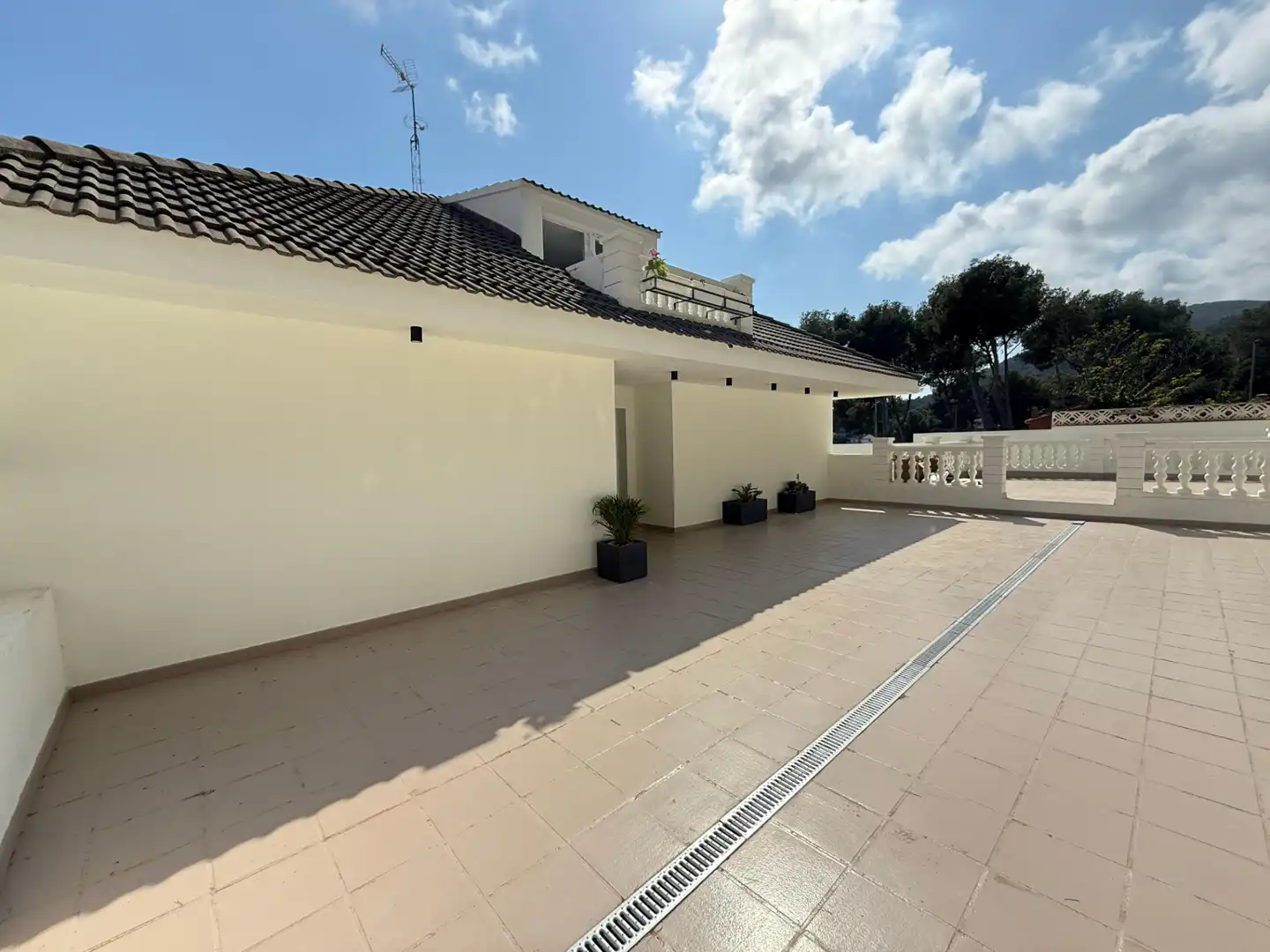 Terrassa de Casa o xalet en venda en Castelldefels amb Aire condicionat, Calefacció i Jardí privat