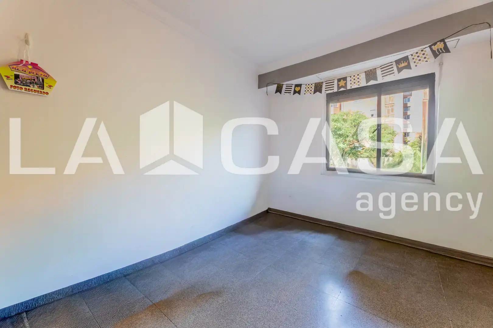 Habitación de Piso en venta en Valencia con Balcón