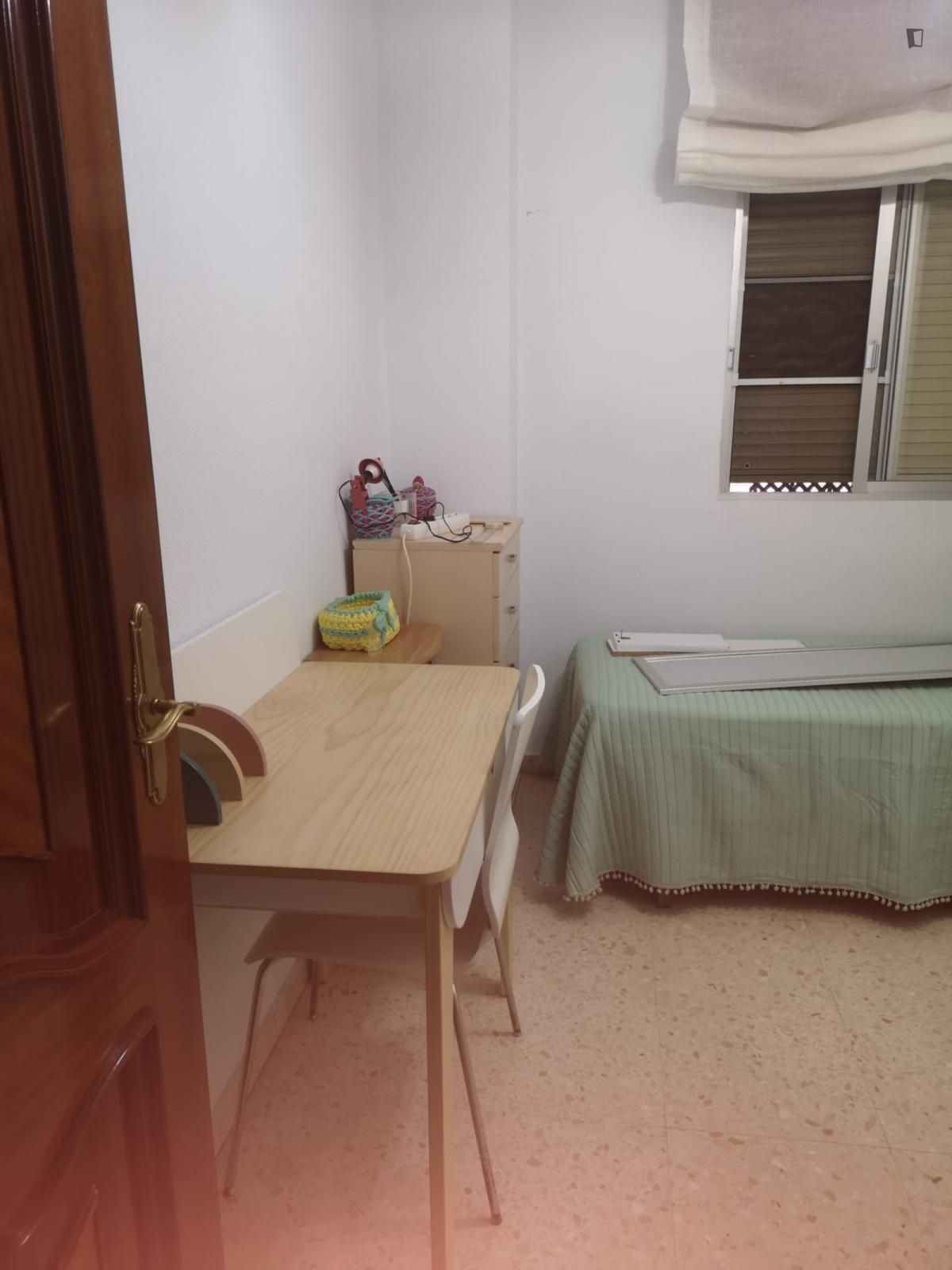 Apartment to share in Poniente-Norte - Miralbaida - Parque Azahara