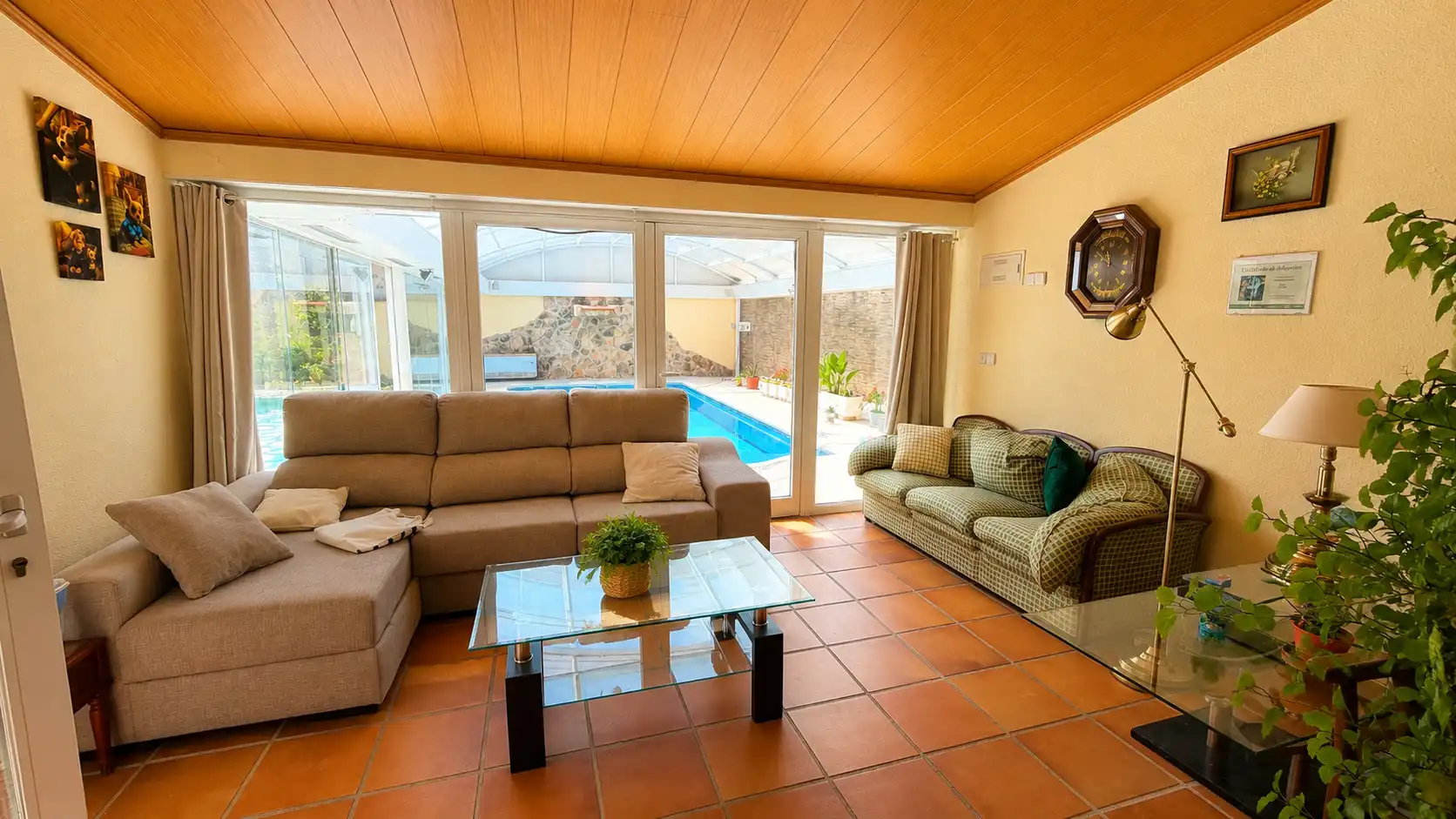 Living room of Houses for sale in San Lorenzo de El Escorial  with Air Conditioner, Heating and Private garden