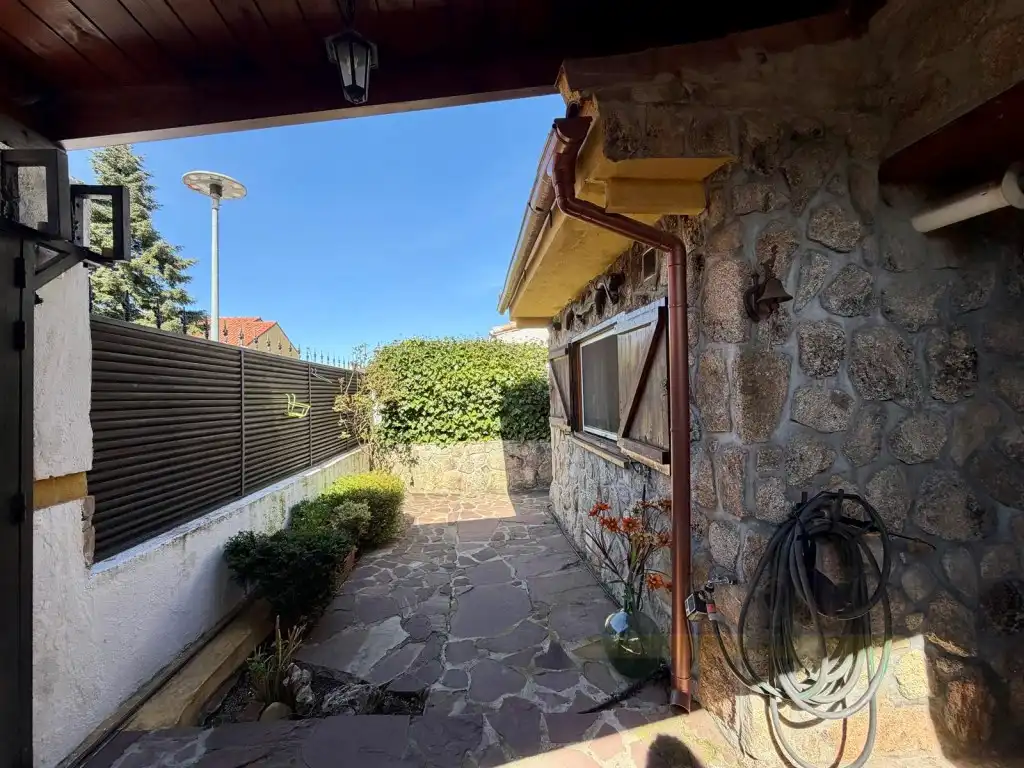 Vista exterior de Casa adosada en venta en Moralzarzal