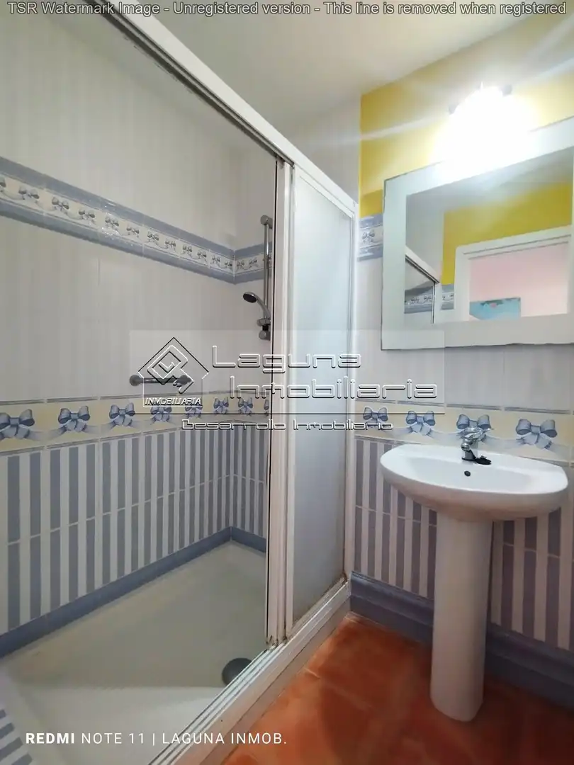 Baño de Piso en venta en Cádiz con Calefacción y Terraza