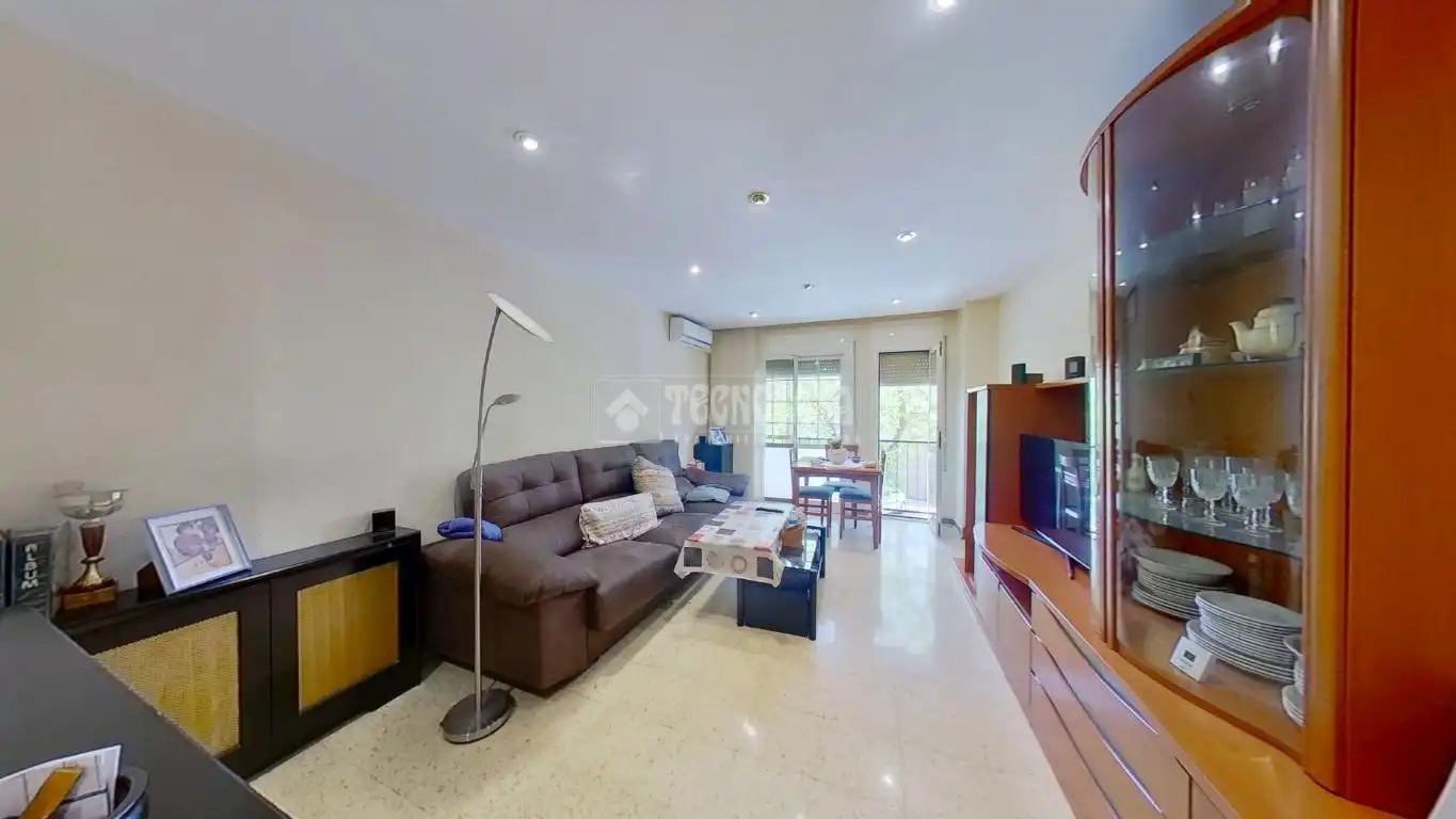 Wohnzimmer von Wohnung zum Verkauf in Sabadell mit Balkon