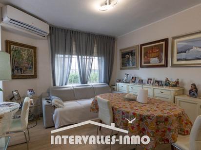 Living room of House or chalet for sale in Palau-solità i Plegamans  with Air Conditioner, Heating and Private garden