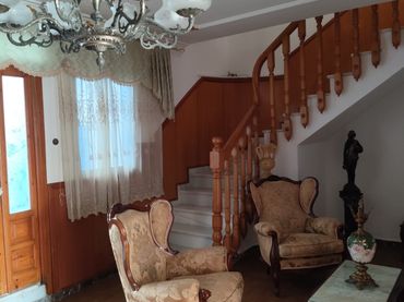 House with balcony for sale in Calle Barrio Negro A 13