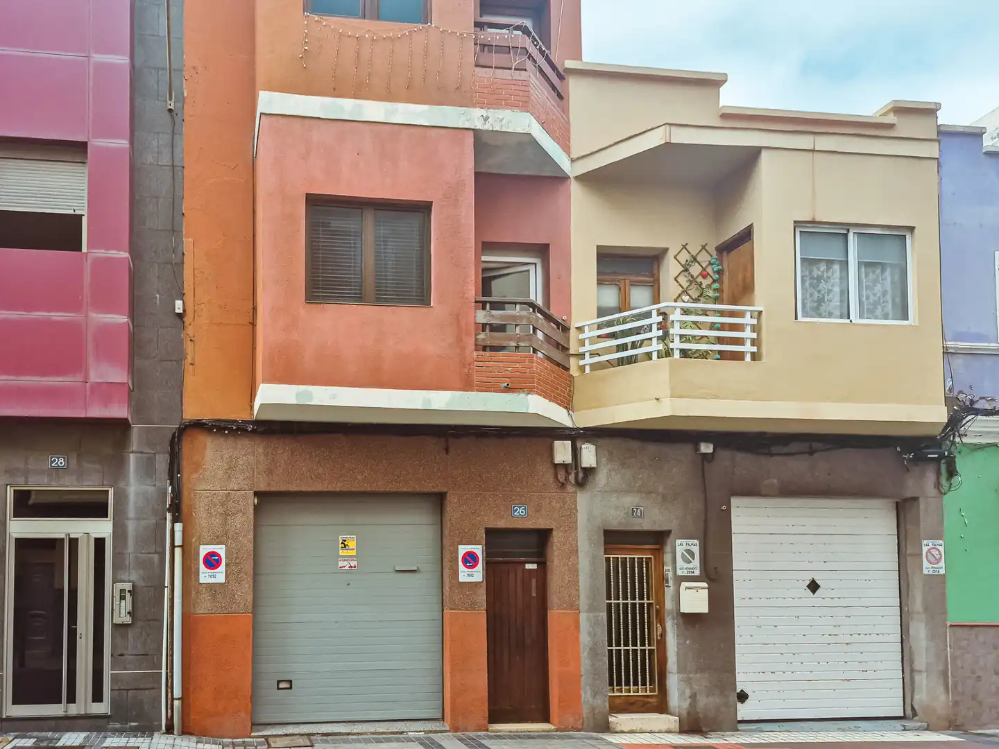 Vista exterior de Pis en venda en Las Palmas de Gran Canaria amb Moblat i Balcó