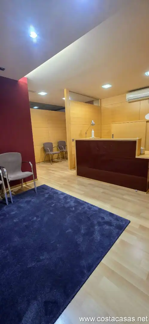Oficina de alquiler en Castelldefels con Aire acondicionado, Calefacción y Amueblado