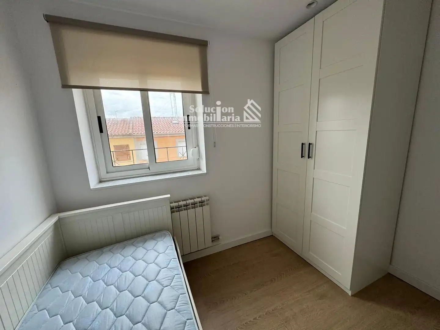 Dormitori de Casa adosada en venda en Salamanca amb Calefacció, Moblat i Forn