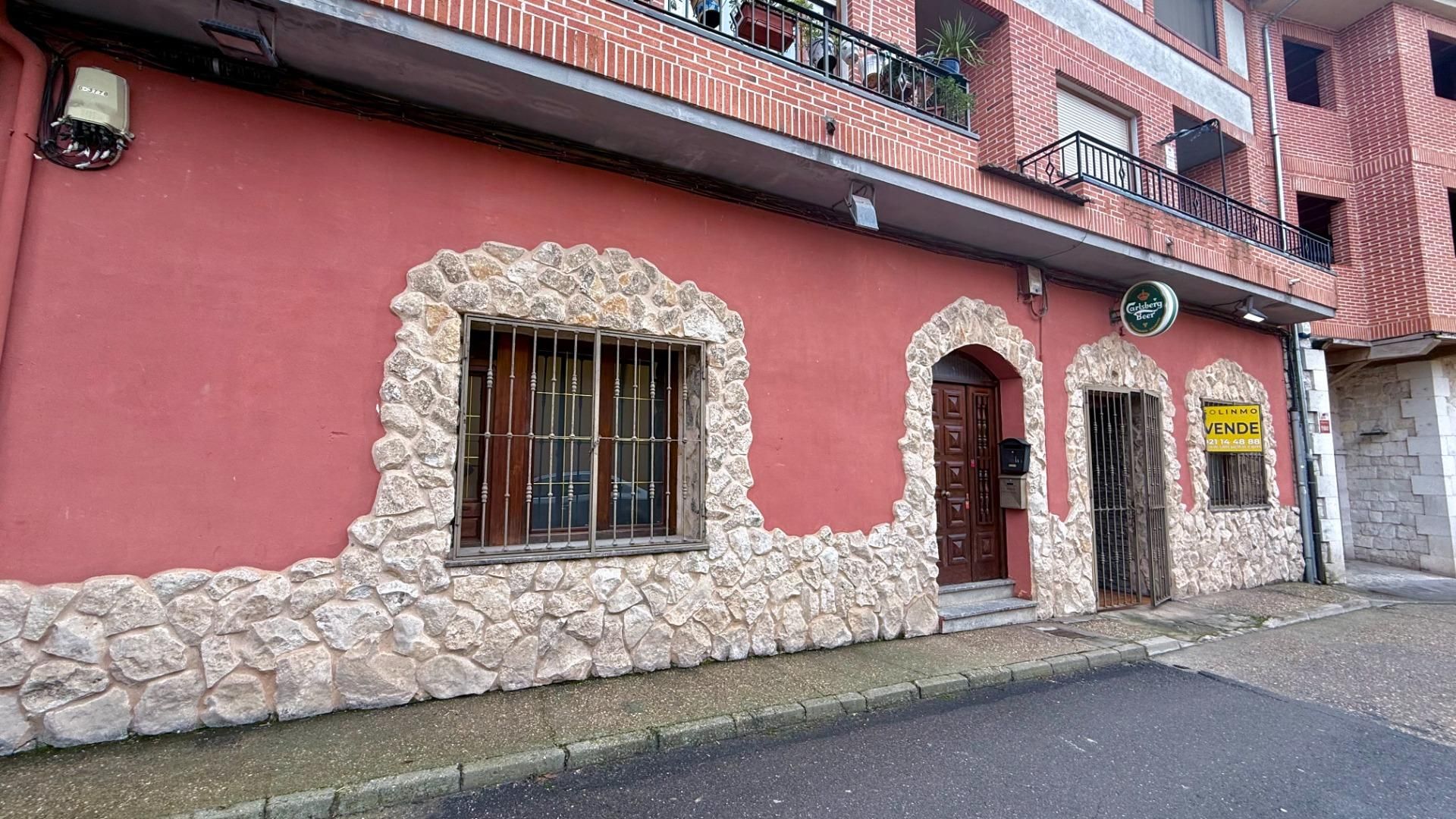 Außenansicht von Geschaftsraum zum Verkauf in Cuéllar mit Möbliert