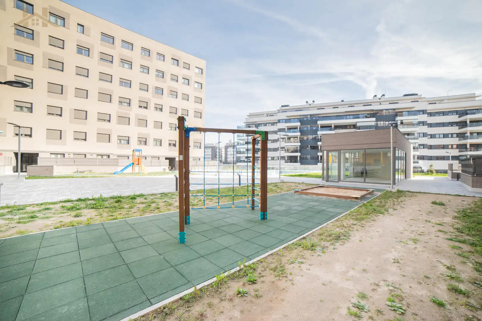 Vista exterior de Piso en venta en Rivas-Vaciamadrid con Aire acondicionado, Calefacción y Terraza